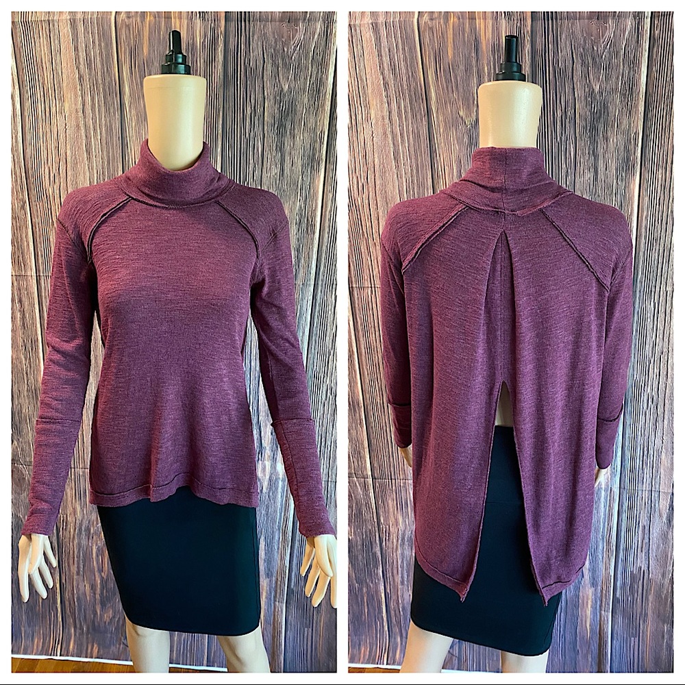 Free People size XS purple turtle neck boho long sleeve blouse sweater